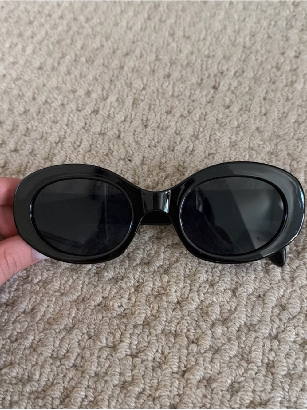 Black Oval Retro Sunglasses